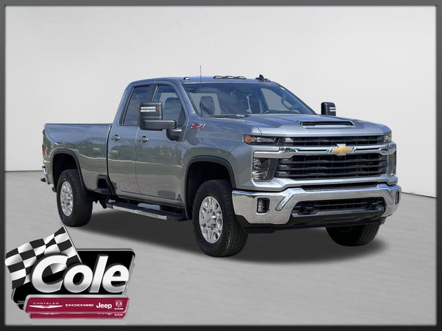 2024 Chevrolet Silverado HD LT 4WD Double Cab Standard Box's photo