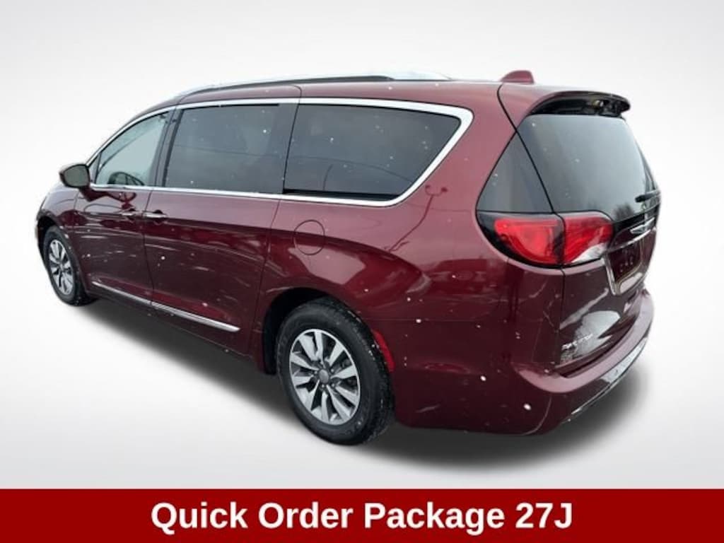 Used 2020 Chrysler Pacifica Touring L Plus Minivan/Van