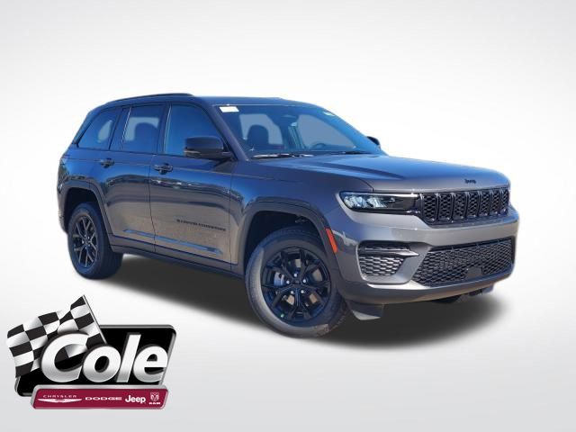 2025 Jeep Grand Cherokee Altitude's photo