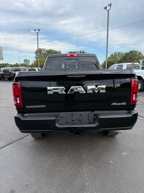 2025 Ram 2500 Laramie photo 4
