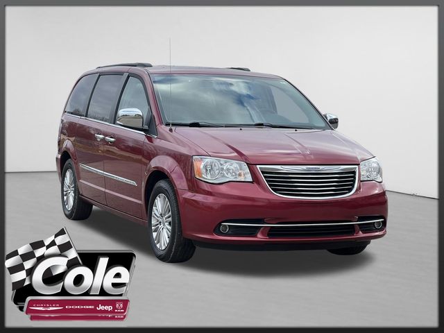 2016 Chrysler Town & Country Anniversary Edition