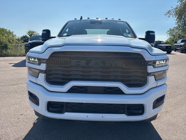 2025 Ram 2500 Big Horn photo 4