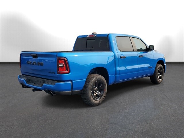 2025 Ram 1500 Tradesman photo 2