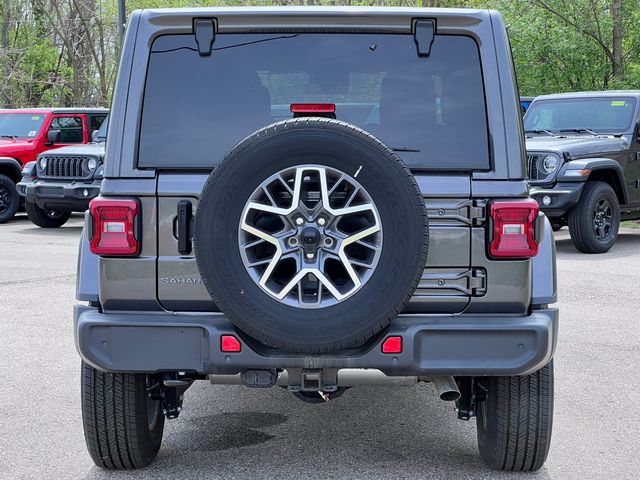 2025 Jeep Wrangler 4-Door Sahara - Photo 43
