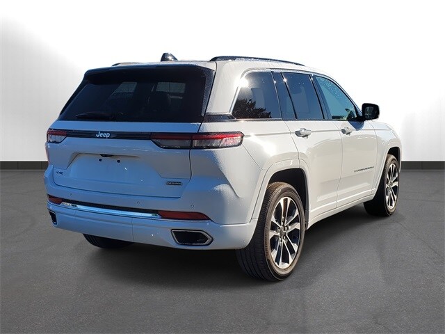 2023 Jeep Grand Cherokee Overland 4xe photo 2