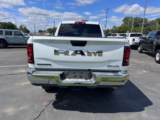 2025 Ram 2500 Big Horn photo 4