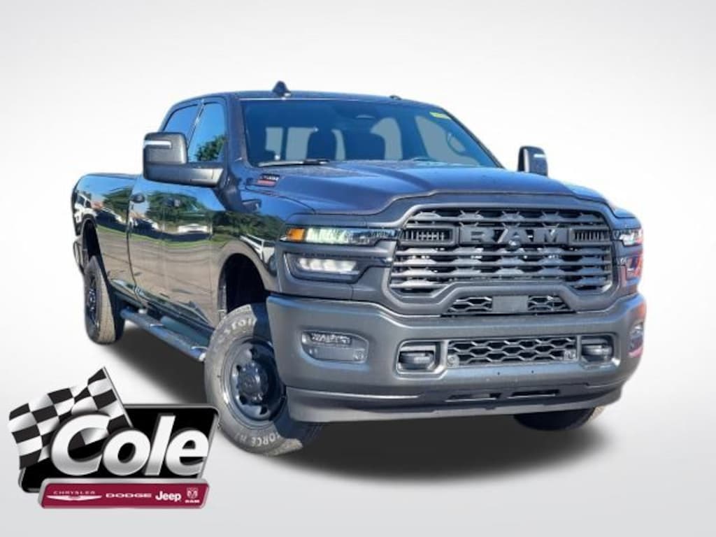 New 2026 Ram 2500 TRADESMAN CREW CAB 4X4 8' BOX Pickup