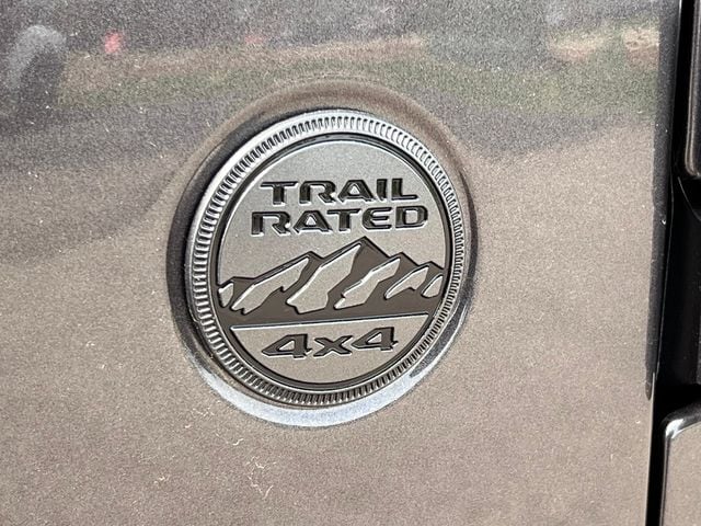 2025 Jeep Wrangler 4-Door Sahara - Photo 10