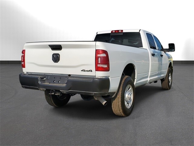 2024 Ram 3500 Tradesman photo 2