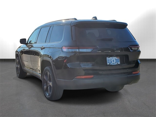 2024 Jeep Grand Cherokee Limited photo 3
