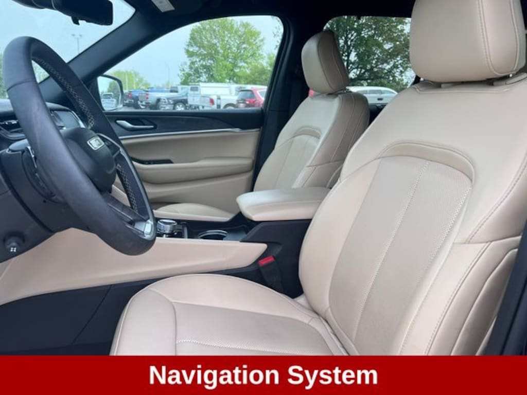 Used 2024 Jeep Grand Cherokee Limited SUV