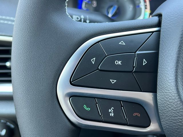 2026 Chrysler Pacifica Select - Photo 18