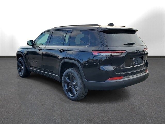 2025 Jeep Grand Cherokee L photo 3