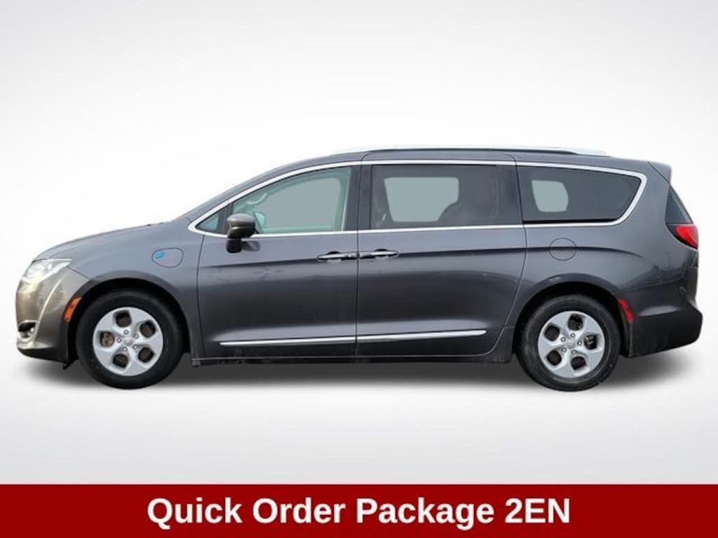 Used 2018 Chrysler Pacifica Hybrid Touring L Minivan/Van