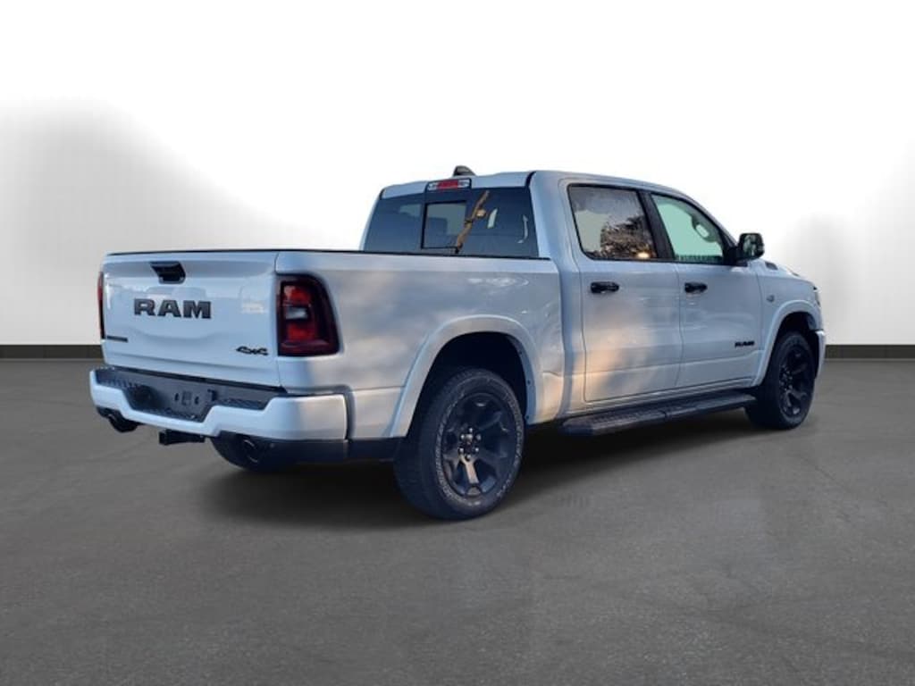 New 2026 Ram 1500 BIG HORN CREW CAB 4X4 5'7 BOX Pickup