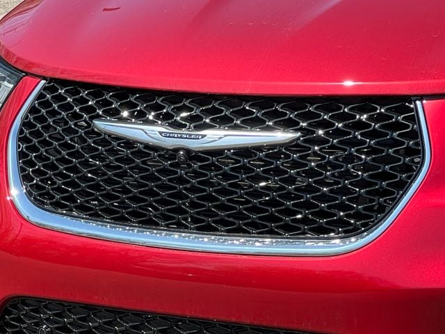 2026 Chrysler Pacifica Select - Photo 43