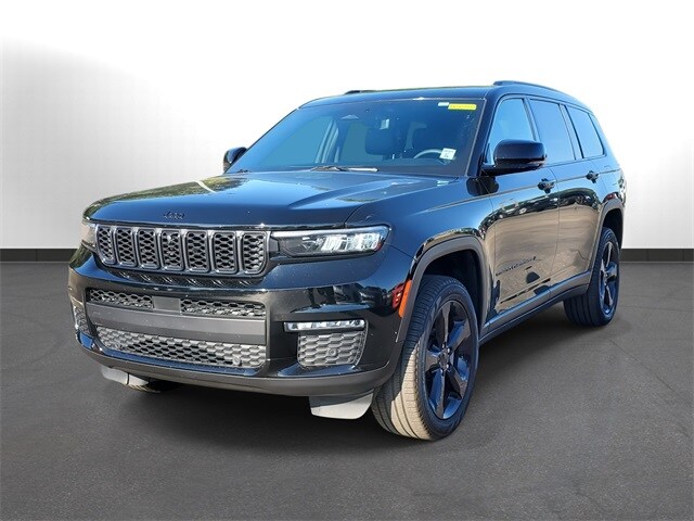2024 Jeep Grand Cherokee Limited photo 4