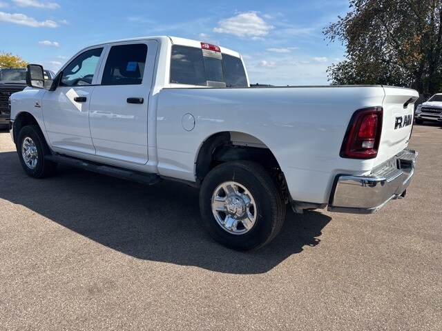 2025 Ram 2500 Tradesman photo 3