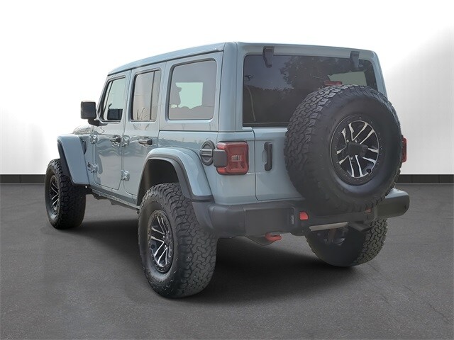 2024 Jeep Wrangler Rubicon X photo 2