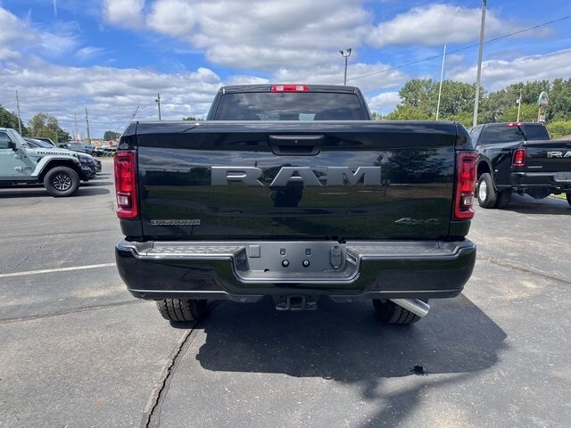 2025 Ram 2500 Big Horn photo 4