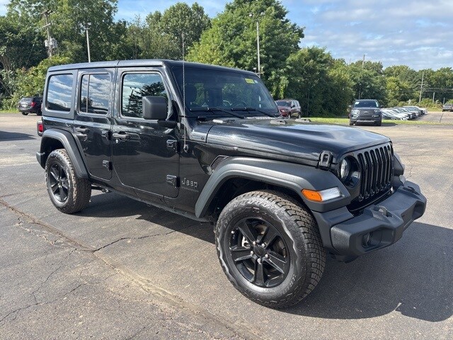 2023 Jeep Wrangler Sport photo 3