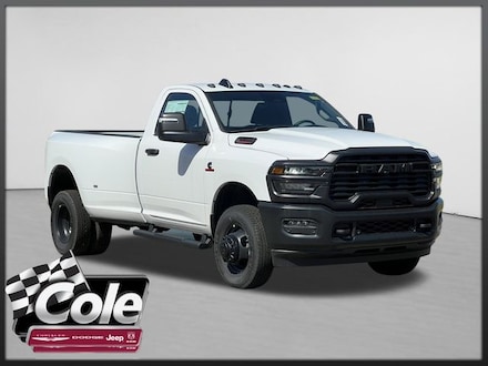 2026 Ram 3500 TRADESMAN REGULAR CAB 4X4 8' BOX Pickup
