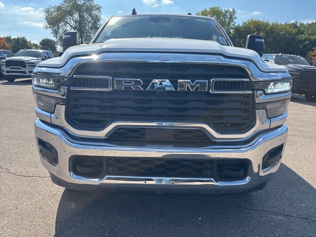 2025 Ram 2500 Tradesman photo 4