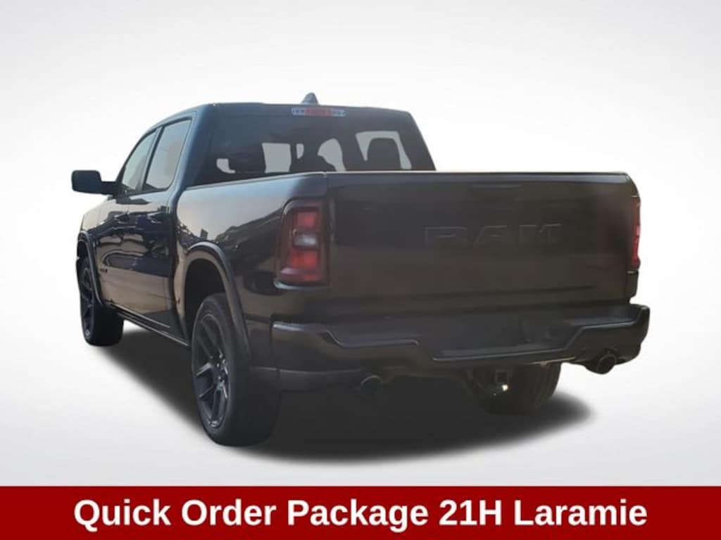 New 2026 Ram 1500 LARAMIE CREW CAB 4X4 5'7 BOX Pickup