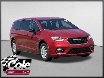 2026 Chrysler Pacifica SELECT Passenger Van