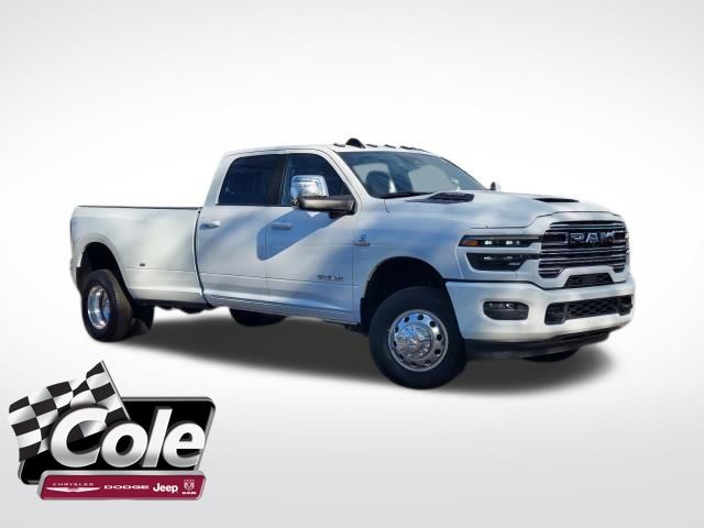 2025 RAM Ram 3500 Pickup Laramie's photo