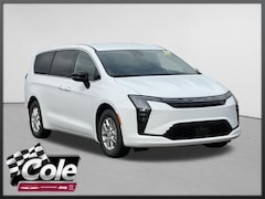 2027 Chrysler Pacifica SELECT Passenger Van