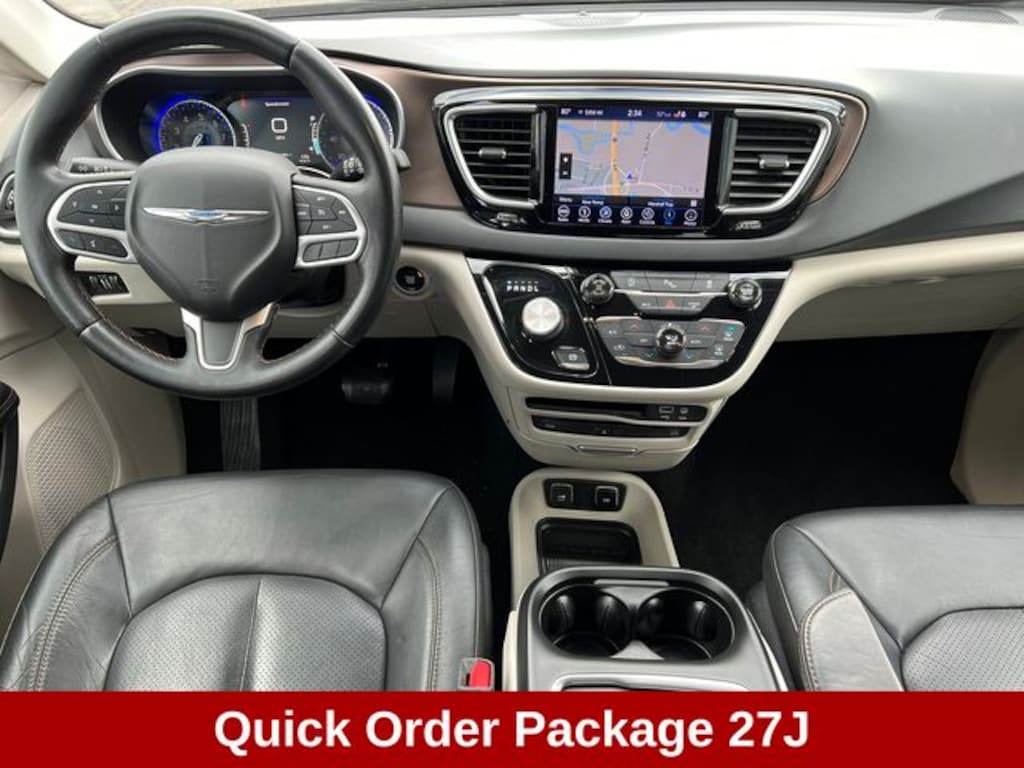 Used 2018 Chrysler Pacifica Touring L Plus Minivan/Van