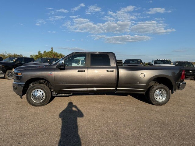2025 Ram 3500 Laramie photo 2