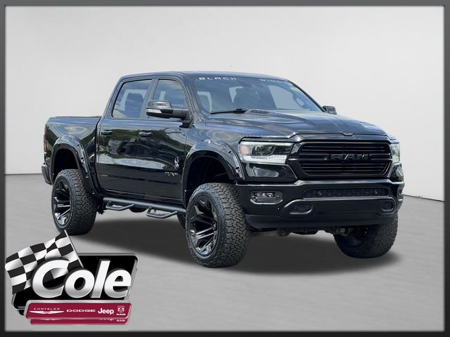 2022 RAM 1500 Laramie 4x4 Crew Cab 5'7's photo
