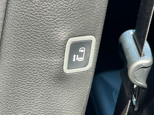 2026 Chrysler Pacifica Select - Photo 34