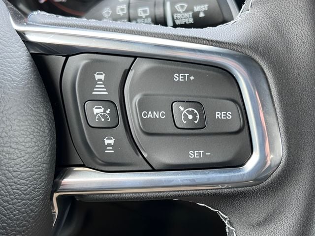 2025 Jeep Wrangler 4-Door Sahara - Photo 20