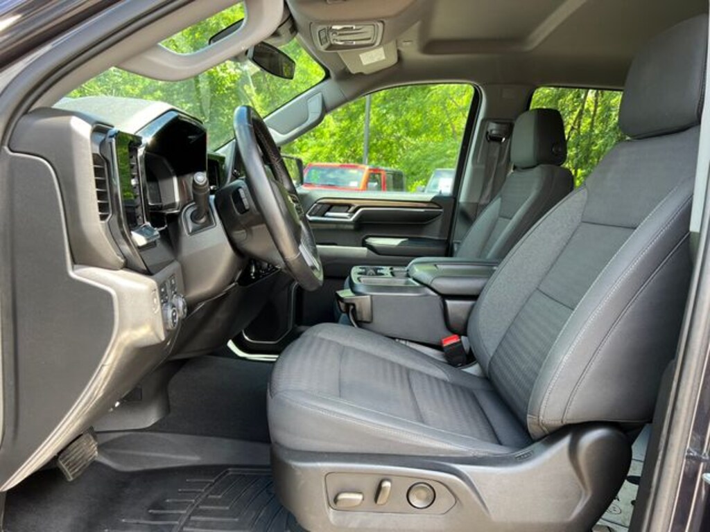 Used 2022 Chevrolet Silverado 1500 LT Truck