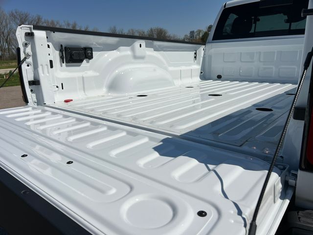 2026 RAM 3500 Tradesman - Photo 9