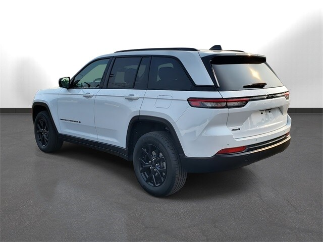 2024 Jeep Grand Cherokee Altitude X photo 3