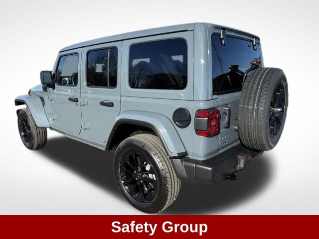 2025 Jeep Wrangler Sahara 4xe photo 3