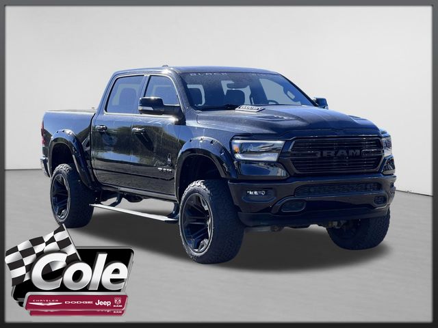 2022 RAM 1500 Laramie 4x4 Crew Cab 5'7's photo