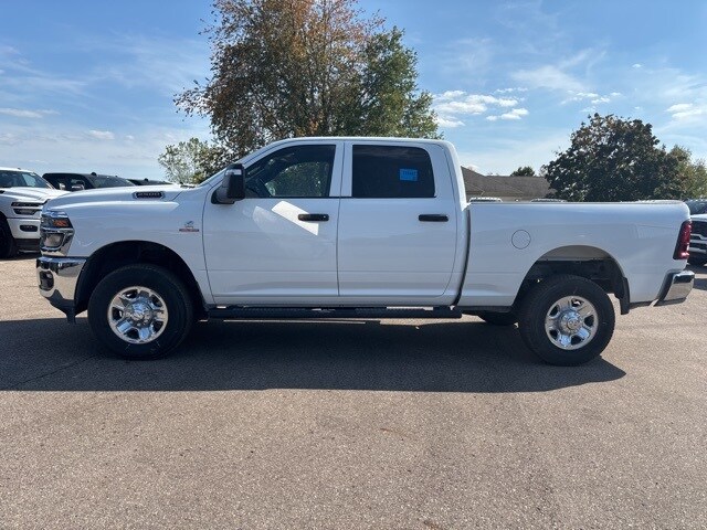 2025 Ram 2500 Tradesman photo 2