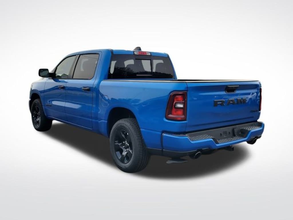 New 2025 Ram 1500 TRADESMAN CREW CAB 4X4 5'7 BOX Pickup