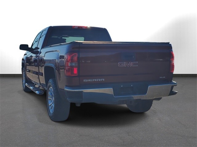 2017 Gmc Sierra 1500 SLE photo 3