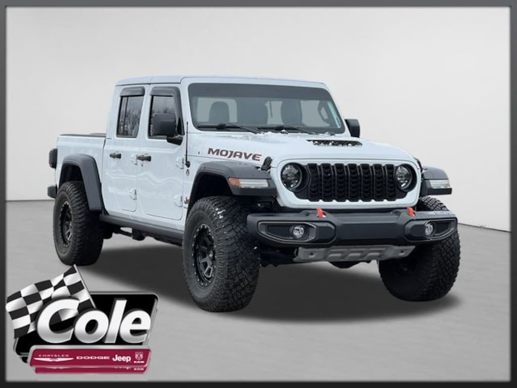 Used 2023 Jeep Gladiator Mojave Truck