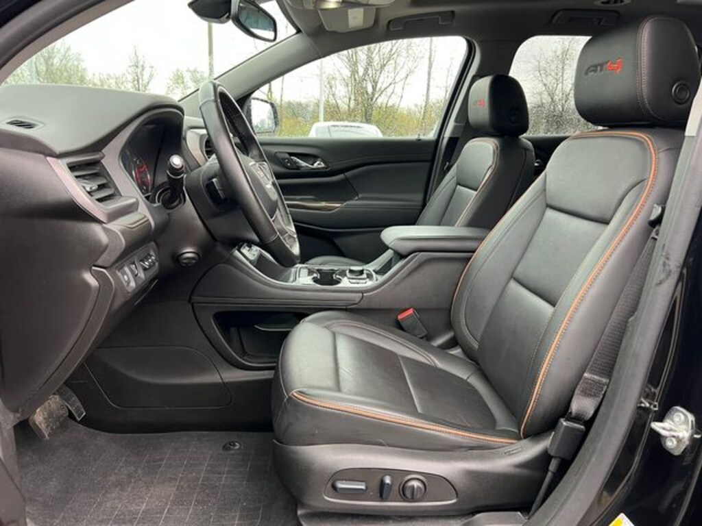 Used 2023 GMC Acadia AT4 SUV