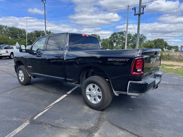 2025 Ram 2500 Big Horn photo 3