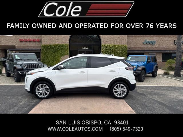 2023 Chevrolet Bolt EUV LT's photo