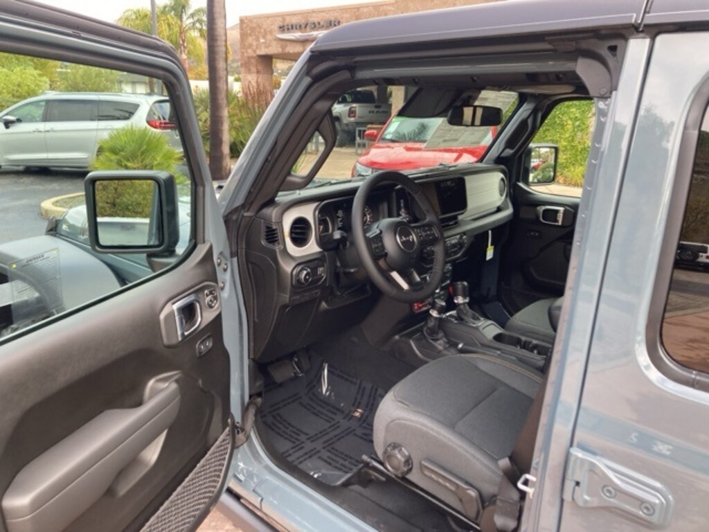 New 2026 Jeep Wrangler 4-DOOR WILLYS Sport Utility