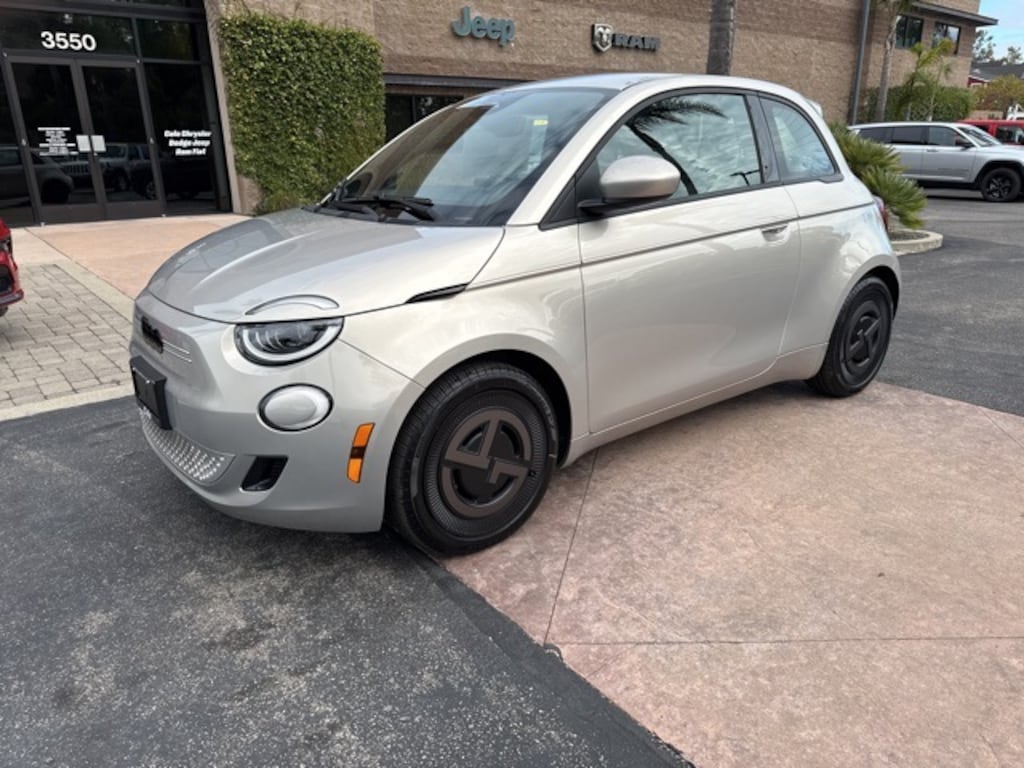 New 2025 FIAT 500e GIORGIO ARMANI Collector's Edition Hatchback